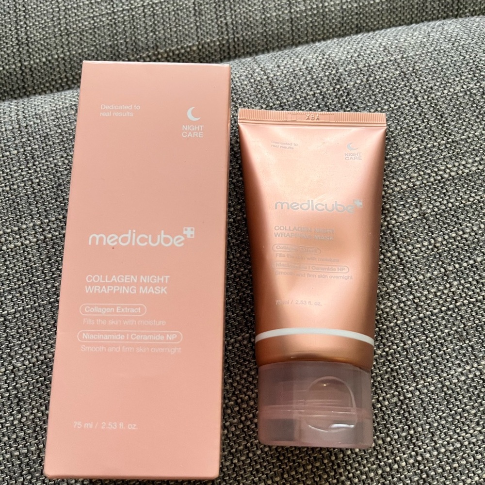Viral Medicube collagen wrapping mask
